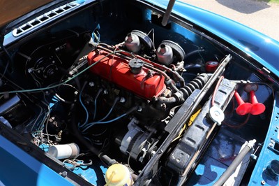 Lot 13 - 1973 MG B Roadster