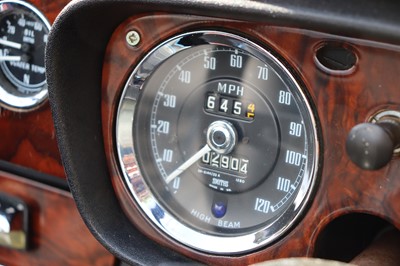 Lot 13 - 1973 MG B Roadster