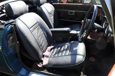 Lot 13 - 1973 MG B Roadster