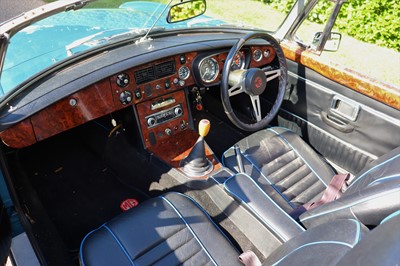 Lot 13 - 1973 MG B Roadster