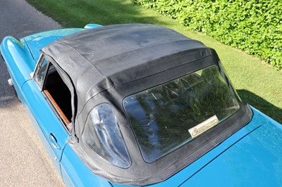 Lot 13 - 1973 MG B Roadster