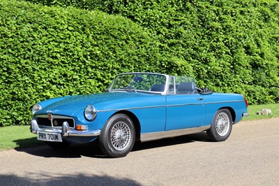 Lot 13 - 1973 MG B Roadster
