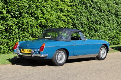 Lot 13 - 1973 MG B Roadster