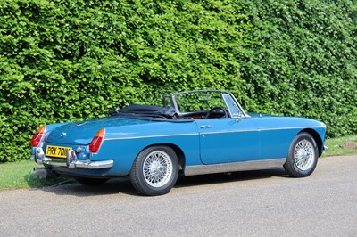Lot 13 - 1973 MG B Roadster