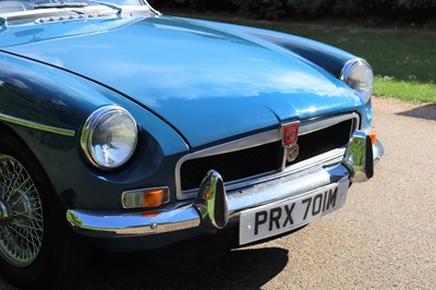 Lot 13 - 1973 MG B Roadster