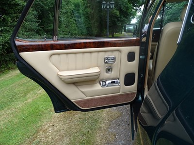 Lot 39 - 1994 Bentley Brooklands