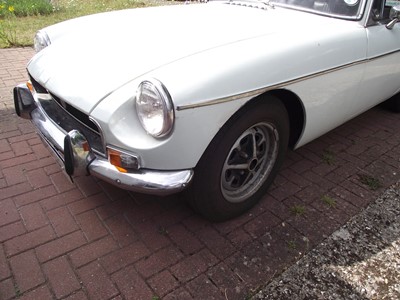 Lot 1971 MG B GT