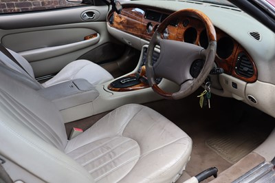 Lot 1999 Jaguar XK8 Coupe