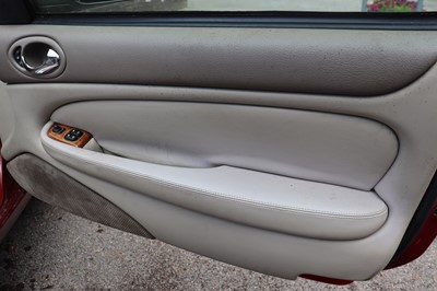 Lot 1999 Jaguar XK8 Coupe
