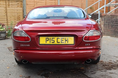 Lot 1999 Jaguar XK8 Coupe