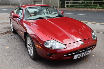 Lot 1999 Jaguar XK8 Coupe