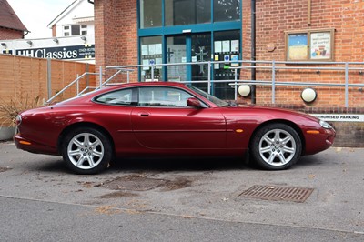 Lot 1999 Jaguar XK8 Coupe