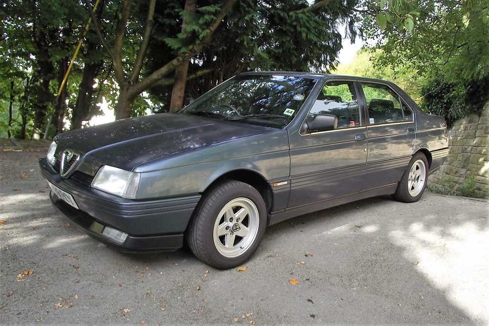 Lot 76 - 1988 Alfa Romeo 164