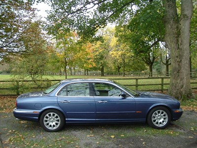 Lot 41 - 2004 Jaguar XJ6 V6