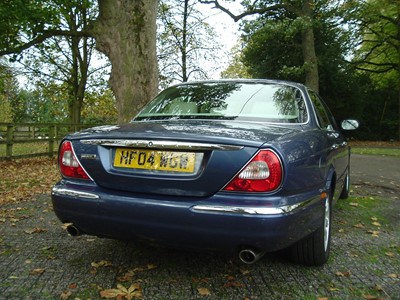 Lot 41 - 2004 Jaguar XJ6 V6