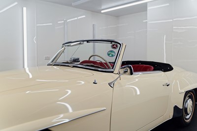 Lot 79 - 1960 Mercedes-Benz 190 SL