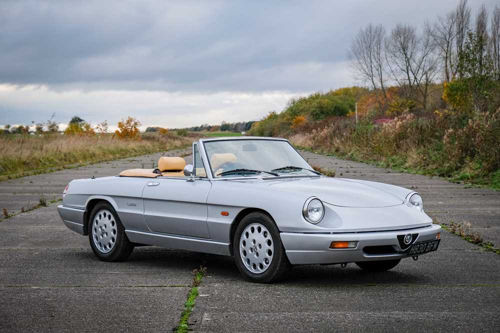 Lot 3 - 1991 Alfa Romeo Spider 2.0 S4