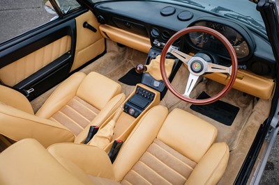 Lot 3 - 1991 Alfa Romeo Spider 2.0 S4