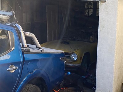 Lot 38 - 1975 Triumph TR6