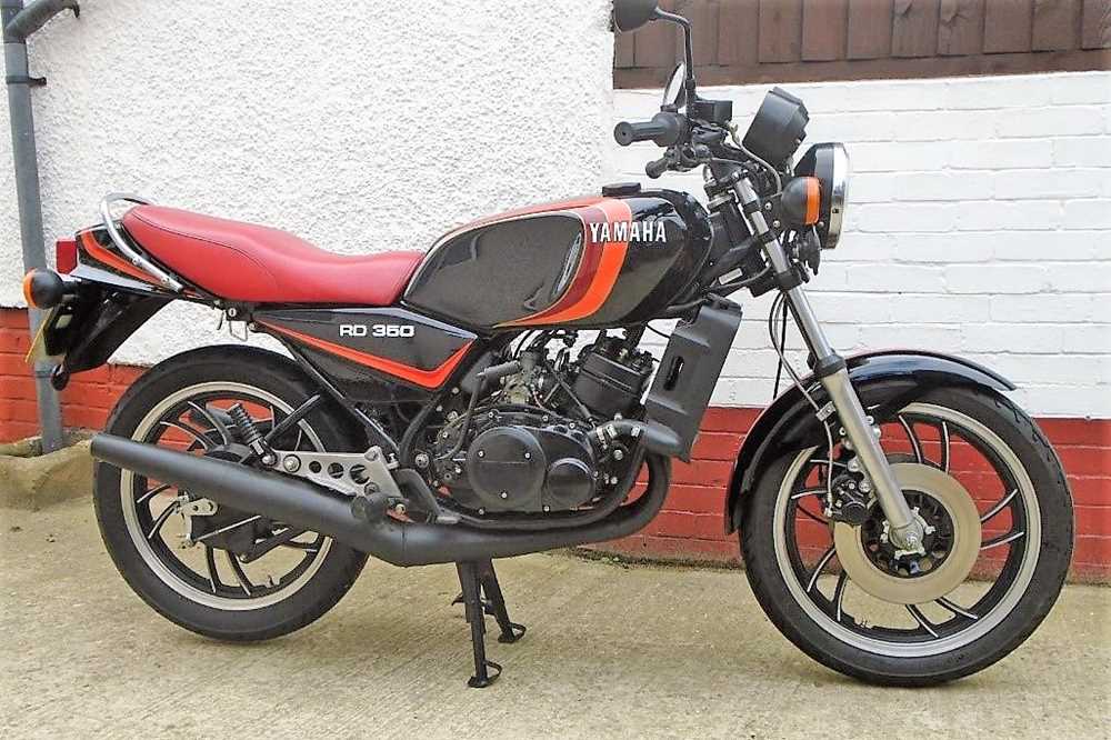 Lot 360 - 1984 Yamaha RD350LC