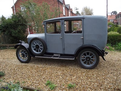 Lot 78 - 1928 Humber 9/20 Weyman Saloon