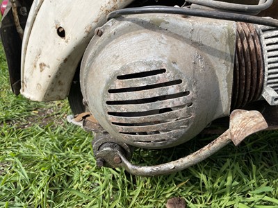 Lot 3 - 1951 Vespa Douglas Rod Model