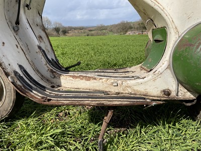Lot 3 - 1951 Vespa Douglas Rod Model