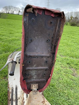 Lot 3 - 1951 Vespa Douglas Rod Model