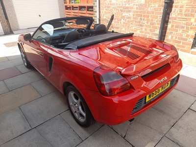 Lot 2000 Toyota MR2 VVTI
