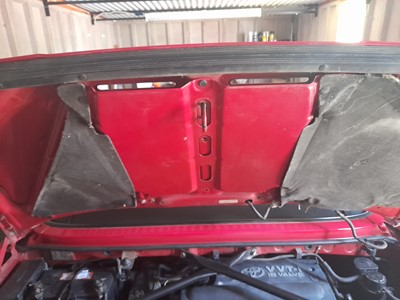 Lot 2000 Toyota MR2 VVTI