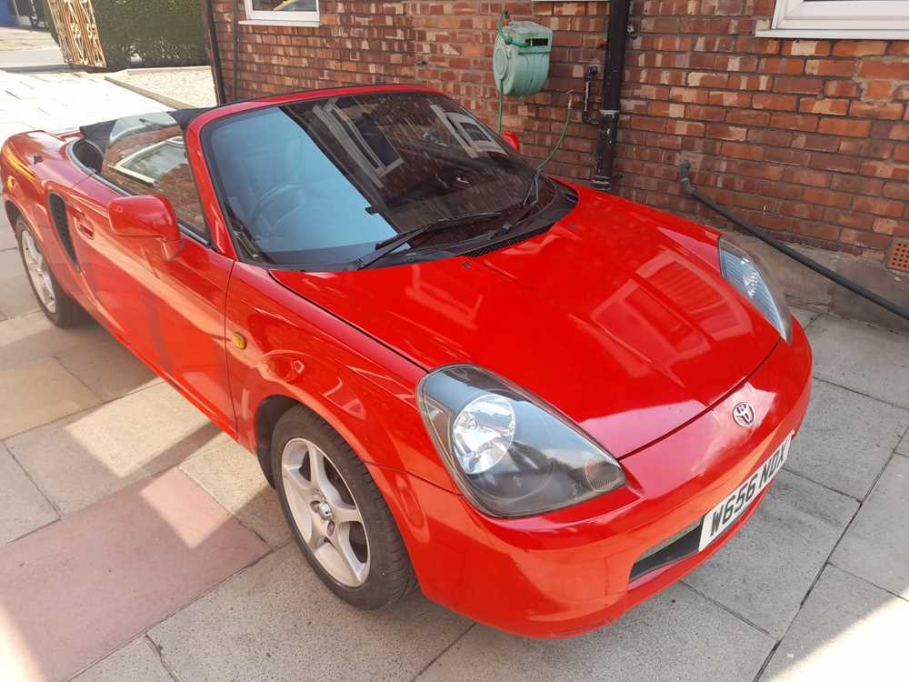 Lot 2000 Toyota MR2 VVTI