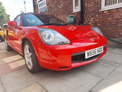 Lot 2000 Toyota MR2 VVTI