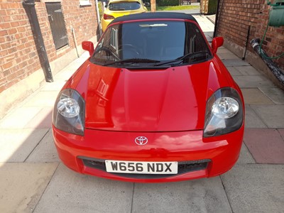 Lot 2000 Toyota MR2 VVTI