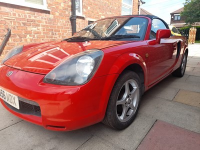 Lot 2000 Toyota MR2 VVTI