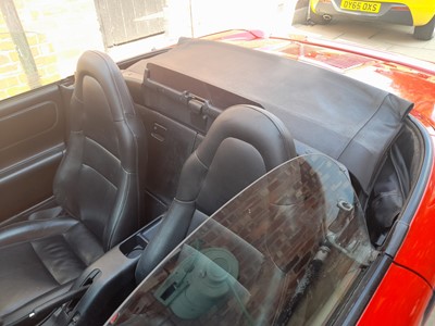 Lot 2000 Toyota MR2 VVTI