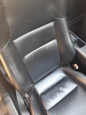 Lot 2000 Toyota MR2 VVTI
