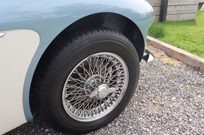 Lot 21 - 1964 Austin-Healey 3000 MkIII