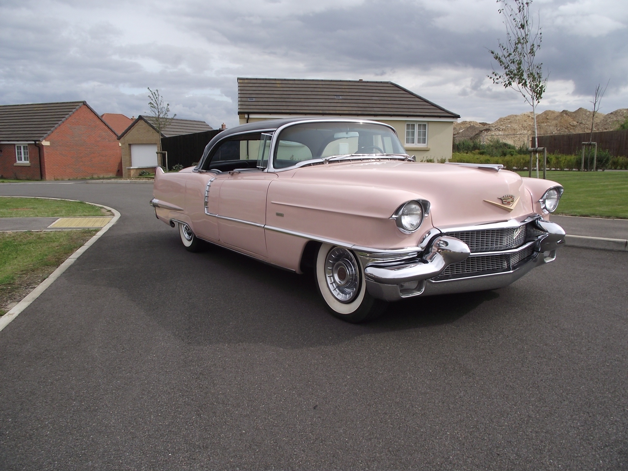 Matchbox Dinky DY7B, 1959 Cadillac Coupe De Ville - Free Price Guide & Review