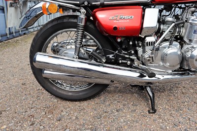 Lot 329 - 1976 Suzuki GT750