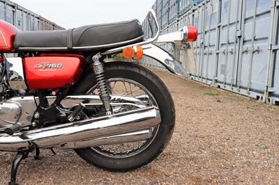 Lot 329 - 1976 Suzuki GT750