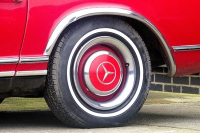 Lot 18 - 1964 Mercedes-Benz 230SL