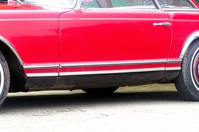 Lot 18 - 1964 Mercedes-Benz 230SL