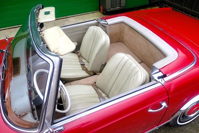 Lot 18 - 1964 Mercedes-Benz 230SL
