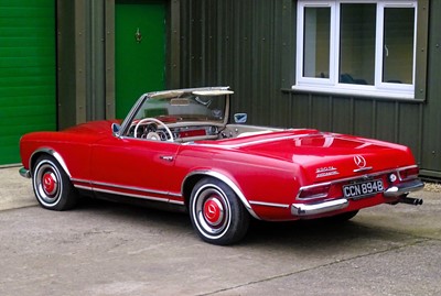 Lot 18 - 1964 Mercedes-Benz 230SL