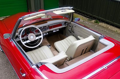 Lot 18 - 1964 Mercedes-Benz 230SL
