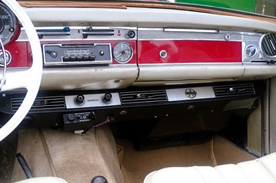 Lot 18 - 1964 Mercedes-Benz 230SL