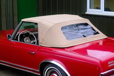 Lot 18 - 1964 Mercedes-Benz 230SL