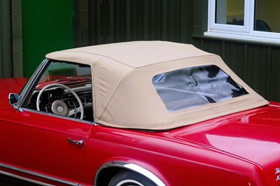 Lot 18 - 1964 Mercedes-Benz 230SL