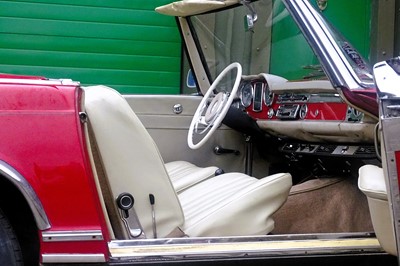 Lot 18 - 1964 Mercedes-Benz 230SL