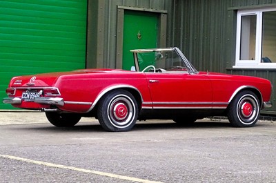 Lot 18 - 1964 Mercedes-Benz 230SL